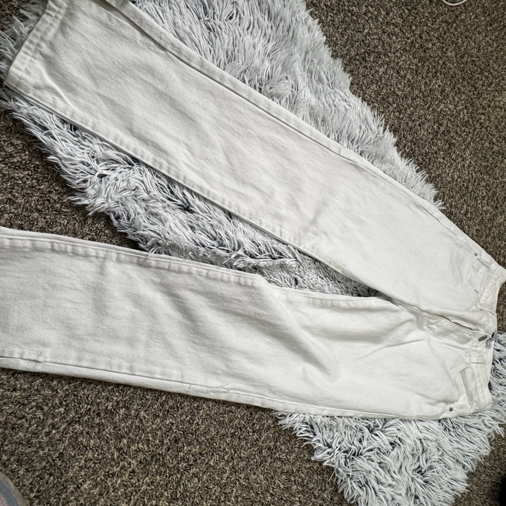 Classic White Straight Leg Women's Jeans